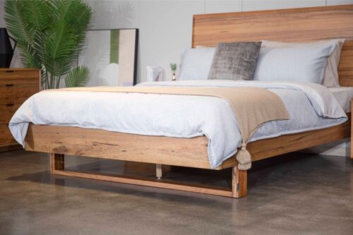 vob galw 01 2 500x333 - Galway King Bed